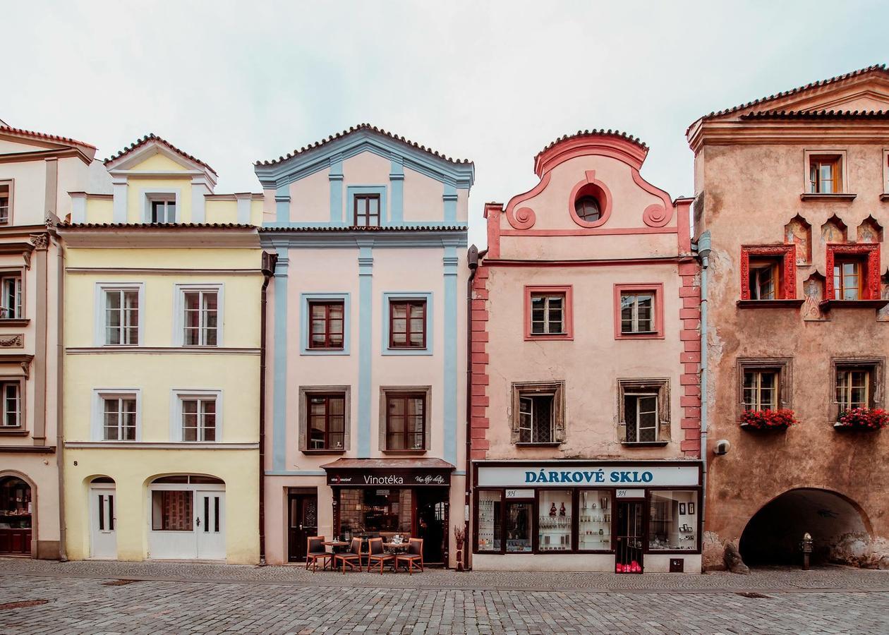 Penzion Vino Hruska Пардубице Экстерьер фото